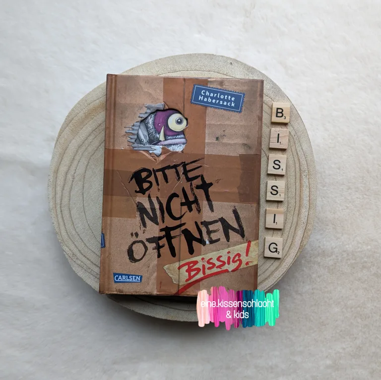 Mehr über den Artikel erfahren Bitte nicht öffnen – Bissig! (Charlotte Habersack)