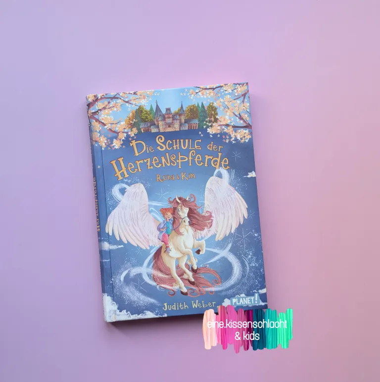 Mehr über den Artikel erfahren Die Schule der Herzenspferde – Runa & Kim (Judith Weber)