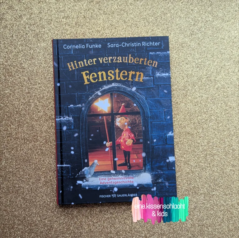 Mehr über den Artikel erfahren Hinter verzauberten Fenstern – Eine geheimnisvolle Adventsgeschichte (Cornelia Funke)