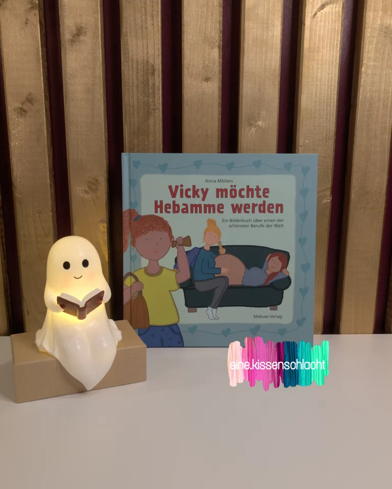 Mehr über den Artikel erfahren Vicky möchte Hebamme werden – Ein Bilderbuch über einen der schönsten Berufe der Welt (Anna Möllers)