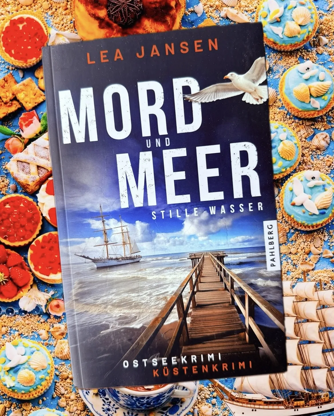 Mehr über den Artikel erfahren Mord und Meer – Stille Wasser – Lea Jansen