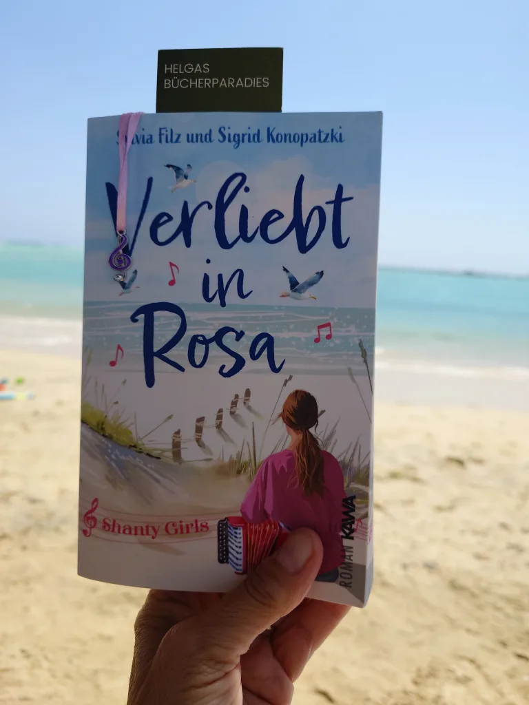 Mehr über den Artikel erfahren Verliebt in Rosa – Sylvia Filz und Sigrid Konopatzki