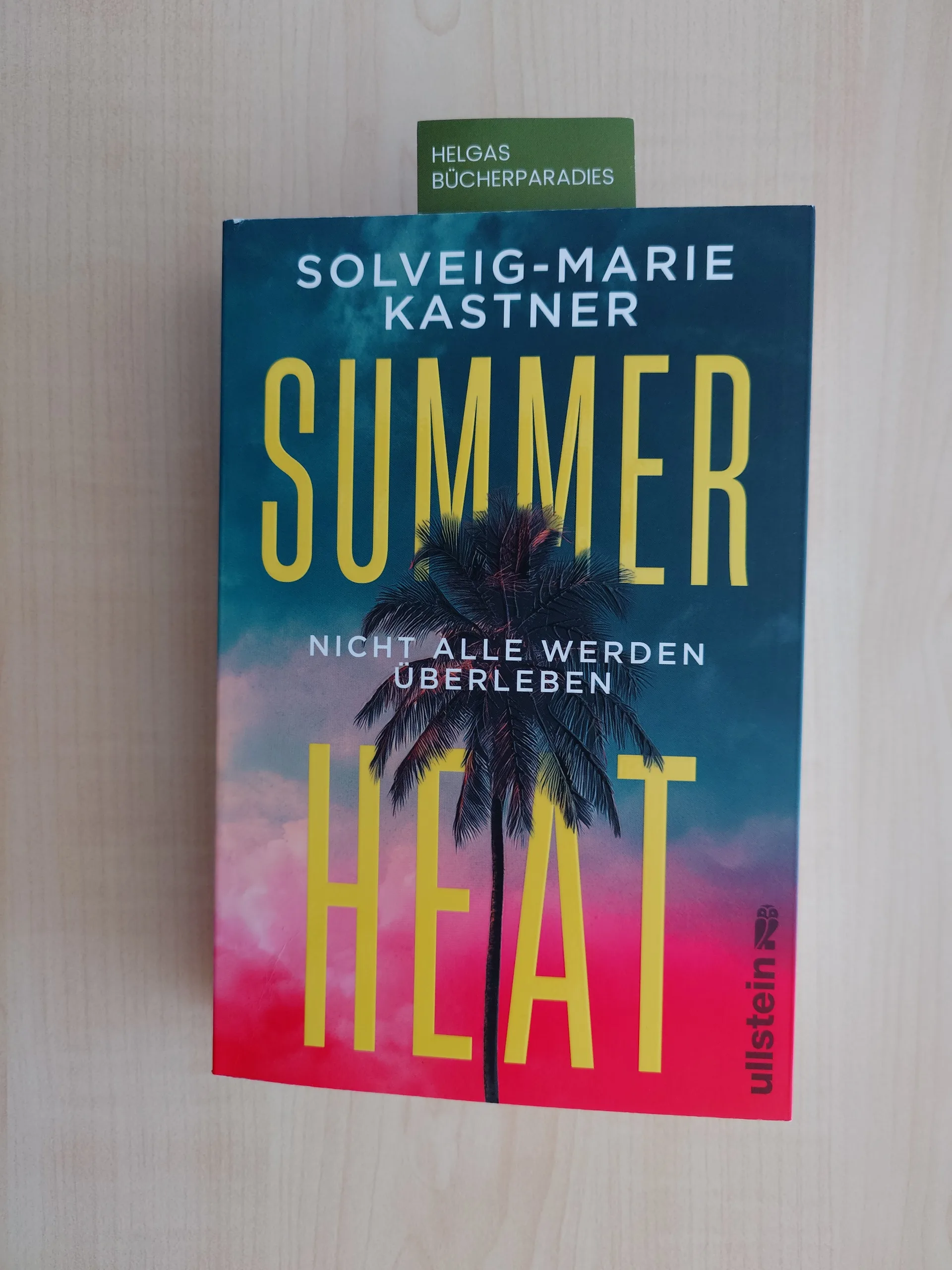 Du betrachtest gerade Summer Heat – Solveig-Marie Kastner